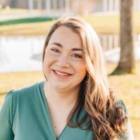 Christina Hughes, Pe