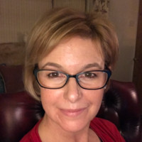 Leisa May