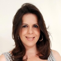 Angela Ribeiro