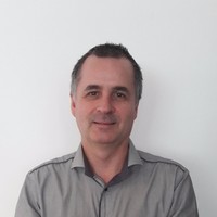 Alan Thom