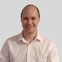 Adrian Holm