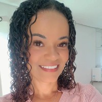 Vania Silva Correia