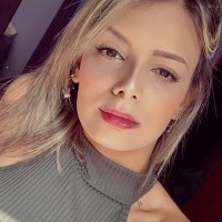 Carolynne Camargo