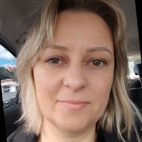 Karin Lucia dos Santos Serkes