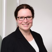 Nicola Greth