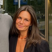 Simone Holst