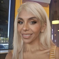 Dayana Flores