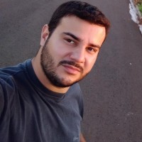 Estéfano Vardai Pereira