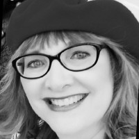 Eileyn Sobeck-Bador, APR