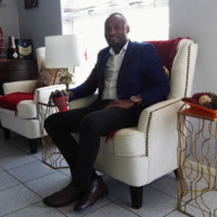 Tinashe Muvengwa