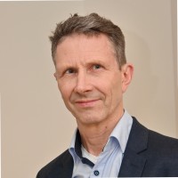 Niels L.
