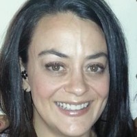 Stacey Kahlé, Account Executive