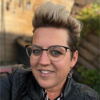 Kerstin Donker
