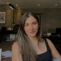 Nayara Santos Soares