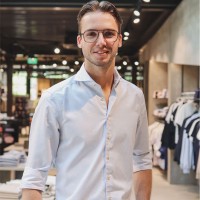 Max Van Helmond