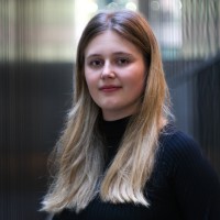 Anna Warwick