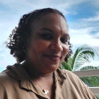 Hinecky Gladys