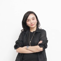 Dewi H.