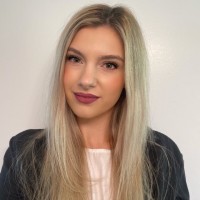 Tori Dean