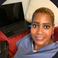 Saundra Seals