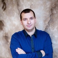Александр Наумов