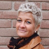 Kelly Weezep