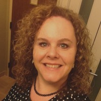 Leslie Glass