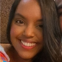 Larissa Moura