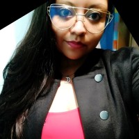 Janet Loaeza