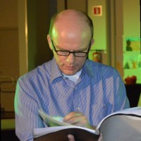 Luc Van Den Broeck