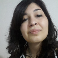 Luciana De León