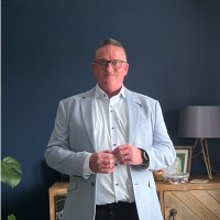 Alistair Yates CMILT