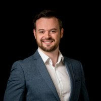 Dr. Paul Cummins