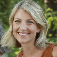 Laura Folger