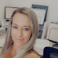 Nicole Farrar