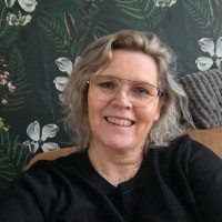 Melanie H.