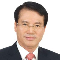 김수언