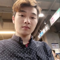 李军伟