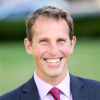 Simon Hopewell