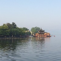 李双苗
