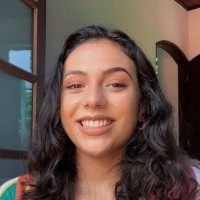 Julia Palacio Alves Machado