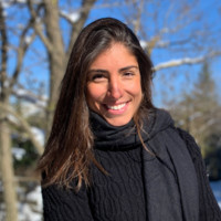 Julia Torres Pereira De Mello