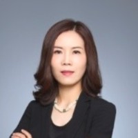 Lisa Tan