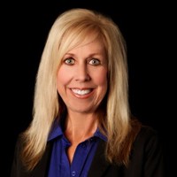 Julie Walter