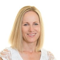 Helen Plumb