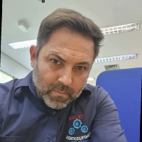 Eduardo L.  Nascimento