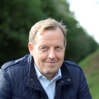 Carsten Røn (He/Him)