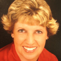 Linda(Davis) Schmitz