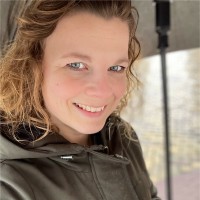 Marianne Hol