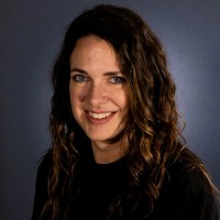 Lindsay D.